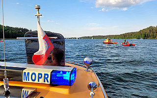 Akcja poszukiwawcza na jeziorze Bełdany. Mężczyzna wpadł do wody